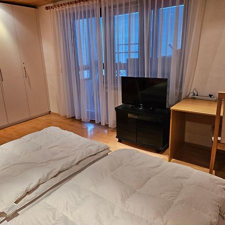 Wohnung Fuer 4 Personen, 2 Schlafzimmer, 2 Parkplaetze, Wlan Констанц Экстерьер фото