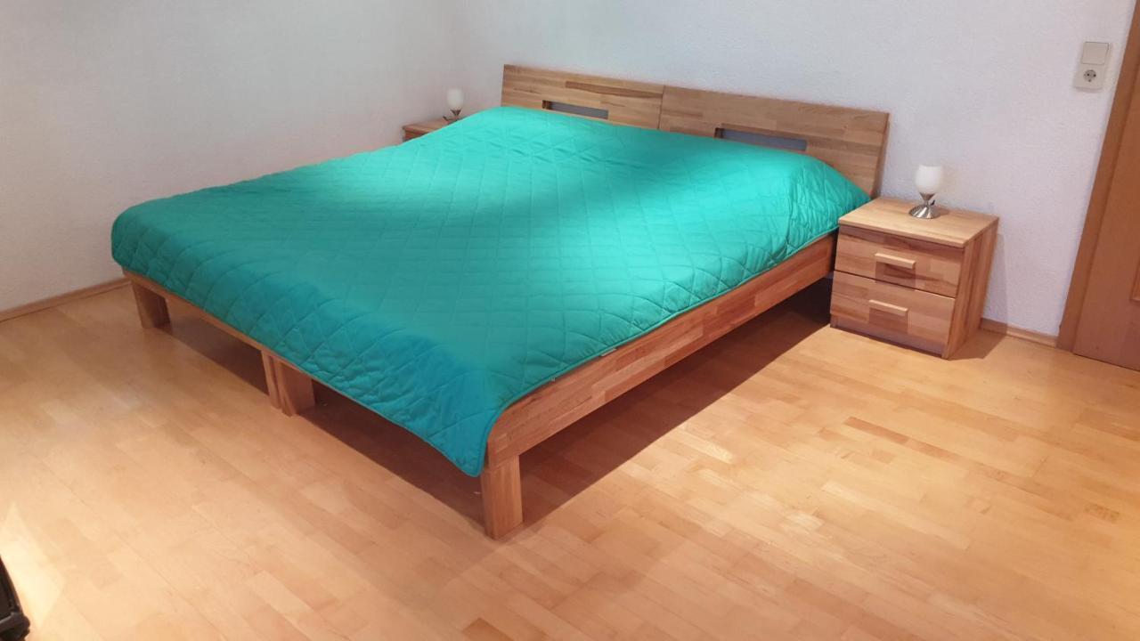 Wohnung Fuer 4 Personen, 2 Schlafzimmer, 2 Parkplaetze, Wlan Констанц Экстерьер фото